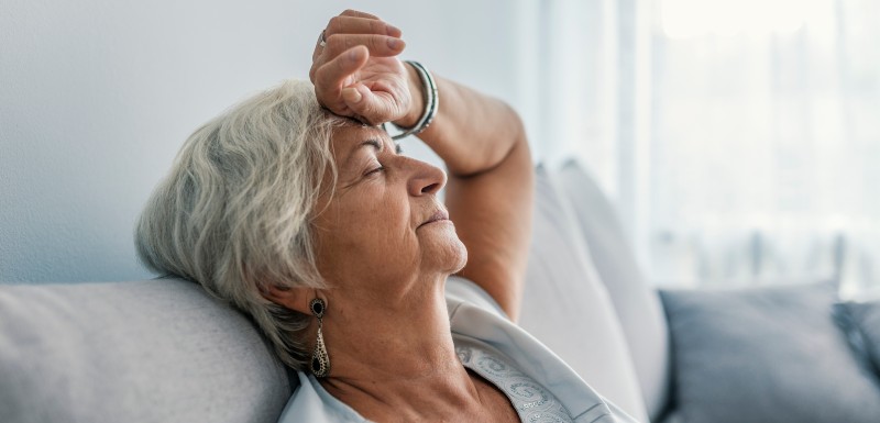 Hypersomnolence in an elderly person should raise the alarm!